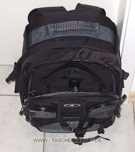 TAMRAC EXPEDITION 6X - 5586\n\nFoto von David Bieler - VIELEN DANK!\n\nKommentar:\n\nHallo Taschenfreak,\n \nich bin ber das DFN auf die Seite gekommen und bin sehr beeindruckt! Es hat mir bei Kauf meines neuen Rucksackes sehr geholfen auch wenn ich mich fr einen entschieden hab der nicht aufgelistet ist. \nSo mchte ich nun auch zur umfangreichen Sammlung beitragen und Bilder von dem noch fehlenden Expedition 6 zur Verfgung stellen. In zwischen hab ich die Aufteilung im Rucksack gendert aber das ist ja eigentlich egal.\n \nGru\n \nDavid Bieler
