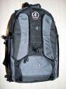Tamrac Expedition 8 - 5578\n\nFoto von einem netten Anonymen User - DANKE DAFR !\n\nKommentar des Nutzers:\n\nIch habe Dir schon einmal ein paar Bilder vom Tamrac 8875 fr deine Seite zugesendet.\n\nNun habe ich Dir im Anhang noch ein Bild zur Ergnzung. Selbst das 400 2.8 IS passt in den Rucksack.