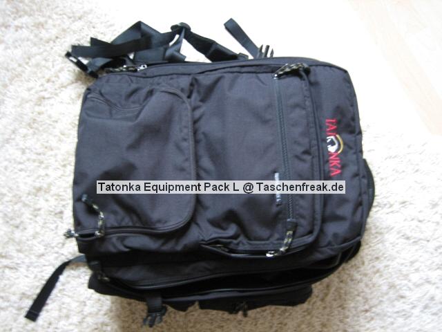 Tatonka Equipment Pack L\n\nFoto von Andreas Schimmel - VIELEN DANK ANDREAS!\n\nKommentar des Nutzers:\n\nHallo Jrg,\n\nhier wie gewnscht ein paar Bilder vom Tatonka Rucksack. Es handelt sich hier noch um eine ltere Version des Tatonka Equipment Pack L. Ich habe Ihn mal mit folgender Ausrstung bestckt: Eos 30d, Eos, 50e, 17-40L, 50/1.4, 90er Makro, 1,4 Konverter, 70-200/4 L, Sigma 500, Canon 480EX. Das Innenteil fr die Ausrstung kann komplett herausgenommen werden, so dass der Rucksack auch anderweitig verwendet werden kann, bzw. kann ich die Ausrstung damit auch fein in einen Alukoffer packen.\n\nAn der linken Auenseite befinden sich zwei zustzliche Stauraumtaschen, an der rechten Seite eine Befestigungsmglichkeit fr das Stativ. Auf der Frontauenseite befinden sich noch zwei riesige Organiserfcher fr Filter, Filme Akkus etc. An der Unterseite sind sen um zustzliches Material zu befestigen. Schlafsack, Jacke, Isomatte, Stativ\n\nInnenmae: ca 40*30*15 cm\nAuenmae: ca. 50*32*22 cm\nGewicht: ca. 1,9 kg\nVolumen: 36l \n\nSorry, dass ich nicht gleich auf den Trichter gekommen bin Dir die Bilder zu schicken, das ist wirklich eine feine, hilfreiche Seite, die Du da ins Leben gerufen hast! \n\nSchnes Restwochenende noch.\n\nAndreas