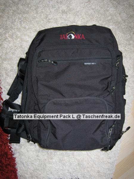 Tatonka Equipment Pack L\n\nFoto von Andreas Schimmel - VIELEN DANK ANDREAS!\n\nKommentar des Nutzers:\n\nHallo Jrg,\n\nhier wie gewnscht ein paar Bilder vom Tatonka Rucksack. Es handelt sich hier noch um eine ltere Version des Tatonka Equipment Pack L. Ich habe Ihn mal mit folgender Ausrstung bestckt: Eos 30d, Eos, 50e, 17-40L, 50/1.4, 90er Makro, 1,4 Konverter, 70-200/4 L, Sigma 500, Canon 480EX. Das Innenteil fr die Ausrstung kann komplett herausgenommen werden, so dass der Rucksack auch anderweitig verwendet werden kann, bzw. kann ich die Ausrstung damit auch fein in einen Alukoffer packen.\n\nAn der linken Auenseite befinden sich zwei zustzliche Stauraumtaschen, an der rechten Seite eine Befestigungsmglichkeit fr das Stativ. Auf der Frontauenseite befinden sich noch zwei riesige Organiserfcher fr Filter, Filme Akkus etc. An der Unterseite sind sen um zustzliches Material zu befestigen. Schlafsack, Jacke, Isomatte, Stativ\n\nInnenmae: ca 40*30*15 cm\nAuenmae: ca. 50*32*22 cm\nGewicht: ca. 1,9 kg\nVolumen: 36l \n\nSorry, dass ich nicht gleich auf den Trichter gekommen bin Dir die Bilder zu schicken, das ist wirklich eine feine, hilfreiche Seite, die Du da ins Leben gerufen hast! \n\nSchnes Restwochenende noch.\n\nAndreas