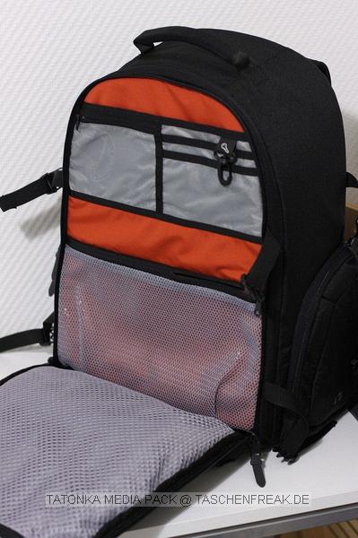 TATONKA MEDIA PACK\n\nFoto von Christan Naumann - VIELEN DANK!\n\nKommentar des Nutzers:\n\nHallo Jrg!\n \nAnbei fnf Bilder eines Tatonka Media Packs. Es ist ein relativ leichter, gnstiger Rucksack mit den Maen ungefhr eines Computrekkers.\n \nViele Gre\n\nChristian Naumann  \nhttp://www.christian-naumann.de