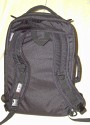 Tatonka Photo Video Daypack\n\nFoto von Peter42 von den Traumfliegern - VIELEN DANK FR DEIN MAIL.\n\nKommentar des Nutzers:\n\nIn der Tasche sind:\n20D mit angeflanschtem 28-135 IS, ein Sigma18-125, ein EF75-300 USM, ein Sigma 135-400 APO, eine Fuji Finepix S5000, Akkus, Ladegert, Speicherkarten, Filter und im oberen Abteil, Blitz, Handbcher, Brille, Handy und Platz fr zwei 0,5er Getrnkebehlter.