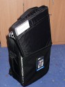 THINK TANK AIRPORT ACCELERATOR\n\nFoto von Jrg Langer - www.taschenfreak.de\n\nKommentar des Nutzers:\n\nDer eindeutig beste Rucksack den wir je in den Hngen hatten.\n\nSehr stabil.\nSehr angenehm zu tragen, trotz voller Beladung\nSehr praktikabel zu beladen\nInneneinteilung sehr flexibel gestaltbar und hoch stabil\nAbsolute Boardmae\nTragegestell verdeckbar\nHftgurt abnehmbar\nRegenschutzhlle und Stativhalterung im Lieferumfang\nNotebooktasche im Lieferumfang\nHandgriff oben und unten und an der Seite zum Tragen als "Koffer"\nTicketfach oben\nViitenkartenfach oben\n\nWir haben darin verpackt/befllt:\n\n2x DSLR mit angesetzen 300 und 70-200er\n24-70 2,8\n17-40\n50er\nTC\nZwischenringe\nBlitz\nFilter & Bouncer\nHasselblad 500CM mit 80er Objektiv\n150er Objektiv\nWechselmagazin\nGegenlichtblenden\nHandbelichtungsmesser Gossen Starlite\nFilme\nAkkus\nPanoschiene\n\nund Notebook inkl. UMTS Karte und Netzteil