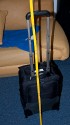 THINK TANK PHOTO - AIRPORT TAKE OFF\n\nFoto und Kommentar von Jrg Langer - www.taschenfreak.de\n\nKommentar:\n\nLiebe Taschenfreak.de Fans und Freunde der gepflegten Taschenkultur - es ist vollbracht - es gibt endlich DEN Trolly-Rucksack fr Hochzeitsfotografen und andere die einen Trolly - Rucksack und Tasche brauchen in die viel rein geht, die seris ausschaut und man bequem ziehen kann. Wir haben den Newsletter von Think Tank Photo abonniert und die Ankndigung dessen gesehen - DAS TEIL MUSS HER - war der erste Gedanke und nach wenigen Minuten war bestellt.\n\nWenn der Deutsche grandiose Zoll nciht so dusselg gewen wre und die Empfngeranschrift vom am Paket klebenden Lieferschein korrekt auf den Zoll-Abholzettel geschrieben htte wre das ganze auch nach gesamten 3 Tagen bei uns gewesen. Aber lange Rede kurzer Sinn - das Teil ist da und wir sind happy! Das nchste Mal kaufen wir wieder bei ISARFOTO in Deutschland und haben wesentlcih weniger Stress und sind schneller am Ziel - auch ein "Key Learning" aus der Zollgeschichte.\n\nWir haben schon echt viel getestet in dieser Richtung, aber entweder war der Rucksack gut oder der Trolly - aber das ein Kombigert dieser Art was taugt ist uns noch nciht aufgefallen. Kein Hersteller hat unserer Kenntnis nach dieses geschafft einen Rucksack der sich bequem auf dem Rcken tragen lsst und dennoch ein brauchbares Trollygestell hat und zudem noch 2 Bodys mit angesetztem Batteriegriff oder zwei Proficams wie Nikon D3 oder Canon 1D aufnehmen kann, da er dazu tief genug sein muss. Ein Rolling Compu Trekker ist dazu leider nicht brauchbar in der Lage. Dieser Take Off ist da wirklich tief genug und hat sehr gute Rollen - wie Inliner die sehr leise auch auf Kopfsteinpflaster zu rollen sind.\n\nWir haben das Teil jetzt echt "Vollgepackt" mit 2 Cams, 24-70 und 70-200 2.8 beide angesetzt, dazu 85 1,4, 17-35 2,8, 35 2,0, 50 1,4, 100 2.8 Micro, SB-900, 2x SB-600 mit Bouncer, 1x Remoteauslser fr Blitze, und reichlich Zubehr. Das passt stressfrei und bequem rein.\n\nAuf der Frontsteite passt auch ein groes Macbook Pro 17" (in diesem Falle mit Neopren Tasche von uns bzw. eines anderen Herstellers) vorne rein. \n\nWir sind am Ziel - und das will nach der Anzahl an Taschentests, die wir bzw, cih persnlich durch haben wirklich was heien!\n\nKaufempfehlung PER EXCELANCE VOM TASCHENFREAK!