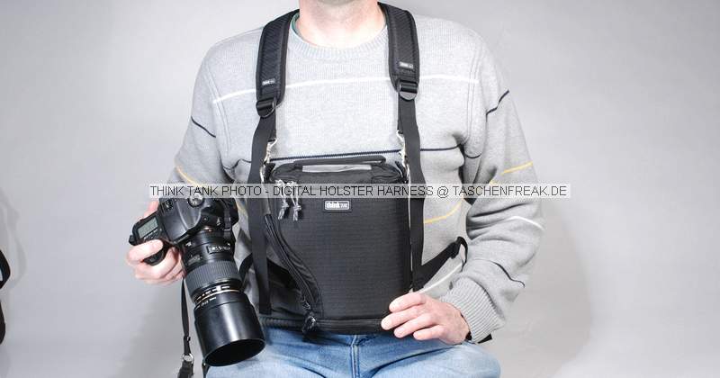 THINK TANK PHOTO - DIGITAL HOLSTER HARNESS\n\nFOTO VON ISARFOTO & THINK TANK PHOTO - VIELEN DANK!\n\nKommentar des Herstellers:\n\nDigital Holster Harness\n\nWith this accessory (sold separately), wear the Digital Holster directly on your chest for hands-free use and easy access.