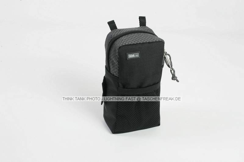 THINK TANK PHOTO - LIGHTNING FAST\n\nFOTO VON ISARFOTO & THINK TANK PHOTO - VIELEN DANK!\n\nKommentar des Herstellers:\n\nLightning Fast\n\nFinally, one easy place to store your SLR flash