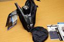 THINK TANK PHOTO - MULTIMEDIA AUDIO RECORDER\n\nFoto und Kommentar von Jrg Langer - www.taschenfreak.de\n\nKommentar:\n\nVielen Dank an ISARFOTO fr die Leihstellung der Think Tank Produkte, die ich hiermit gerne den Taschenfreak.de Besuchern vorstellen mchte.\n\nHier zeige ich Euch heute die AUDIO RECORDER aus der Multi Media Serie von Think Tank. Eigentlich geeignet fr, wie es der Name schon sagt, fr einen Audio Recorder. Man kann sehr gut Kabel herausfhren und dieses auch an den Gurtsystemen von Think Tank befestigen. \n\nAuch in diese Tasche passt gut ein Systemblitz anstelle der Audio Komponenten.