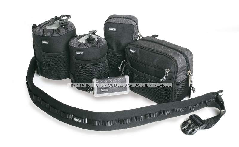 THINK TANK PHOTO - MODULUS\n\nFOTO VON ISARFOTO & THINK TANK PHOTO - VIELEN DANK!\n\nKommentar des Herstellers:\n\nModulus Set\n\nThis lightweight modular system allows you to configure your gear on the Pro Speed Belt exactly the way you want it to be organized, and you can rotate the components on the waistbelt. This 6-piece system is designed for an SLR user with 2 to 3 lenses and a flash.