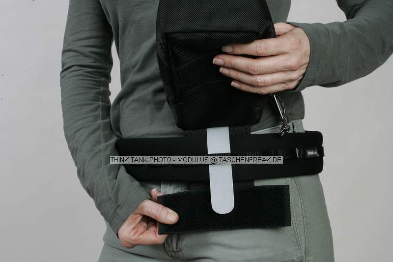 THINK TANK PHOTO - MODULUS\n\nFOTO VON ISARFOTO & THINK TANK PHOTO - VIELEN DANK!\n\nKommentar des Herstellers:\n\nModulus Set\n\nThis lightweight modular system allows you to configure your gear on the Pro Speed Belt exactly the way you want it to be organized, and you can rotate the components on the waistbelt. This 6-piece system is designed for an SLR user with 2 to 3 lenses and a flash.