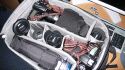 THINK TANK PHOTO - STREET WALKER HARDDRIVE\n\nFoto und Text von Jrg Langer - www.taschenfreak.de\n\nKommentar:\n\nHallo Zusammen,\n\nder neue StreetWalker Hard Drive von den Taschenmachern aus USA ist mein neuer Begleiter geworden. Schon nach wenigen Tagen habe ich Ihn fest in mein groes Taschenherz geschlossen :-).\n\nEr lste bei uns den Lowepro Mini Trekker AW und Lowepro CompuTrekker AW ab.\n\nEr ist in Etwa vergleichweise grpo in den Auenmaen - nur etwas tifer - aber innen ein wahres Packwunder. Auch das Tragegestelle ist deutlich besser als bei den beiden anderen genannten.\n\nWir verstauen darin zwei komplette DSLRs mit groen Objektiven und alles was an Zubehr so "mit muss". Auch die Stativhalterung ist sehr gelungen und in der Praxis super einsetzbar und das egal ob man ein kleines Reisestativ wie das Travel Angel aus dem Hause benro einsetzt oder ein greres und lngeres wie in unserem Falle das Quadro Pod aus dem Hause Novoflex.\n\nIch denke die Bilder zeigen gut die Vielfalt und die Nutzbarkeit dieses Begleiters.\n\nIn wenigen Wochen werde ich diesen Im Flieger nach Dubai testen und sicher einen intensiveren Eindruck vermitteln knnen.\n\nBis dahin - erstmal Prdikat "Taschenfreak empfiehlt als einen der fnf besten Taschen"!\n\nEuer Jrg
