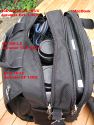 THINK TANK PHOTO - URBAN DISGUISE 50\n\nFoto und Kommentar von einem sehr netten anonymen User - VIELEN DANK!\n\nKommentar:\n\nDie Urban Disguise ist eine alltagstaugliche Phototasche, die mich auf meinem tglichen Weg zur Arbeit begleitet. Wie gewohnt sehr robustes Material und erstklassige Verarbeitung.\n\nJe nach Erfordernissen packt die Tasche:\n40D mit angesetztem EF 24-105/4, EF 200/2,8, EF 135/2, TS-E 24/3,5 und EF-S 10-22 und Extender 1,4x II plus Speedlite 430 EX und zweiten analogen Body, zustzlich Filter, Speicherkarten usw.\noder\n40D mit angesetztem EF 100/2,8 Makro USM, EF 135/2, EF 50/1,8 Mark I, Novoflex Balgen, Macro Twinlite MR-24 EX, Speedlite 430 EX sowie diverse Kleinteile\n\nZustzlich hat ein 13" oder 15" Notebook in der extra dafr vorgesehen Tasche Platz.\n\nHabe selbst nur wenige Teiler verwendet, es liegen eine ganze Menge bei. Der Tragegurt ist sehr bequem, jedoch jenseits der 10 kg wirds auch ungemtlich.