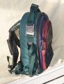 UNOMAT FOTO VIDEO RUCKSACK\n\nFoto von Dieter Schrder - VIELEN DANK!\n\nKommentar des Nutzers:\n\nUnomat Foto-Video-Rucksack\n\nSo gro wie der Phototrecker classic und in etwa so eingeteikt. Nur einfacher und dreifarbig.\n\nFr 1-2 SLR mit langem Obektiv sowie 4-6 weitern Objetiven und Blitz.		\nIm Deckel Aussen ein Netzvorfach und ein mit Reiverschu zu schliessendes Vorfach ca 3cm Tiefe. Innen im Deckel zwei Netzfcher zum ganz mit Reiverschlu zu schliessen.\n\nMasse 460 * 310 * 200\n\nMit versteckbarem Bauchgurt und auch abnehmbaren Schultergurt