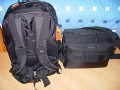 Vergleichsfotos Lowepro CompuTrekker Plus AW vs. Nova 5 AW\n\nFoto von Timo - DANKE DAFR!\n\nKommentar des Nutzers:\n\nvielleicht kann das ja auch helfen um die Grenverhltnisse abzuschtzen\n\n\nIn die Nova ging ein Teil immer NICHT rein entweder der Blitz oder ein Objektiv mute dran glauben\n\nnun kann ich auch meine "alte" Sony und mein Fernglas mitschleppen.