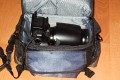 WEIFENG Large\n\nFoto von Jrg Langer\n\nKommentar zu dieser Tasche:\n\nDiese relativ kleine und sehr gnstige Tasche ist sehr hochwertig verarbeitet mit Liebe zum Detail.\n\nViele kleine Fcher fr die Dinge des Tglichen Lebens, wie Schlssel, Speicher, Handy, PDA, Akkus und dazu noch gengend Platz fr eine relativ groe DSLR mit relativ groem Objektiv. \n\nIn dem hier abgebildeten Falle ist es eine Canon 5D mit einem L Winkel fr das Stativ und einem Canon 24-70 2,8L das schon recht gro ist.\n\nUnsere Meinung: Diese Tasche ist mehr wert als nur 23,99 - wer eine kleine unauffllige Tasche fr das kleine Gepck sucht ist hier bestens beraten.